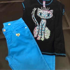 Jeans and Top Cat Outfit